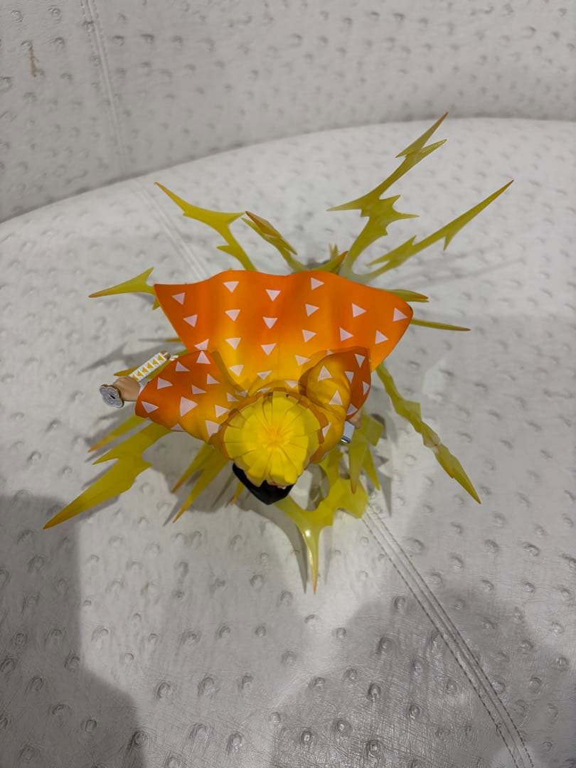 鬼滅の刃 我妻善逸 雷の呼吸 霹靂一閃 エフェクト フィギュア バンプレスト