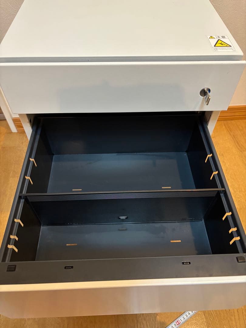 ホワイト 3段引き出しキャビネット 鍵付き