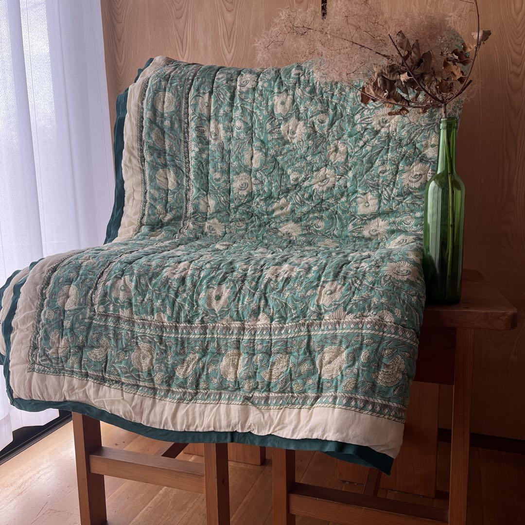 未使用※インド ブロックプリント 中綿入りキルト グリーンマルチカバーラグ