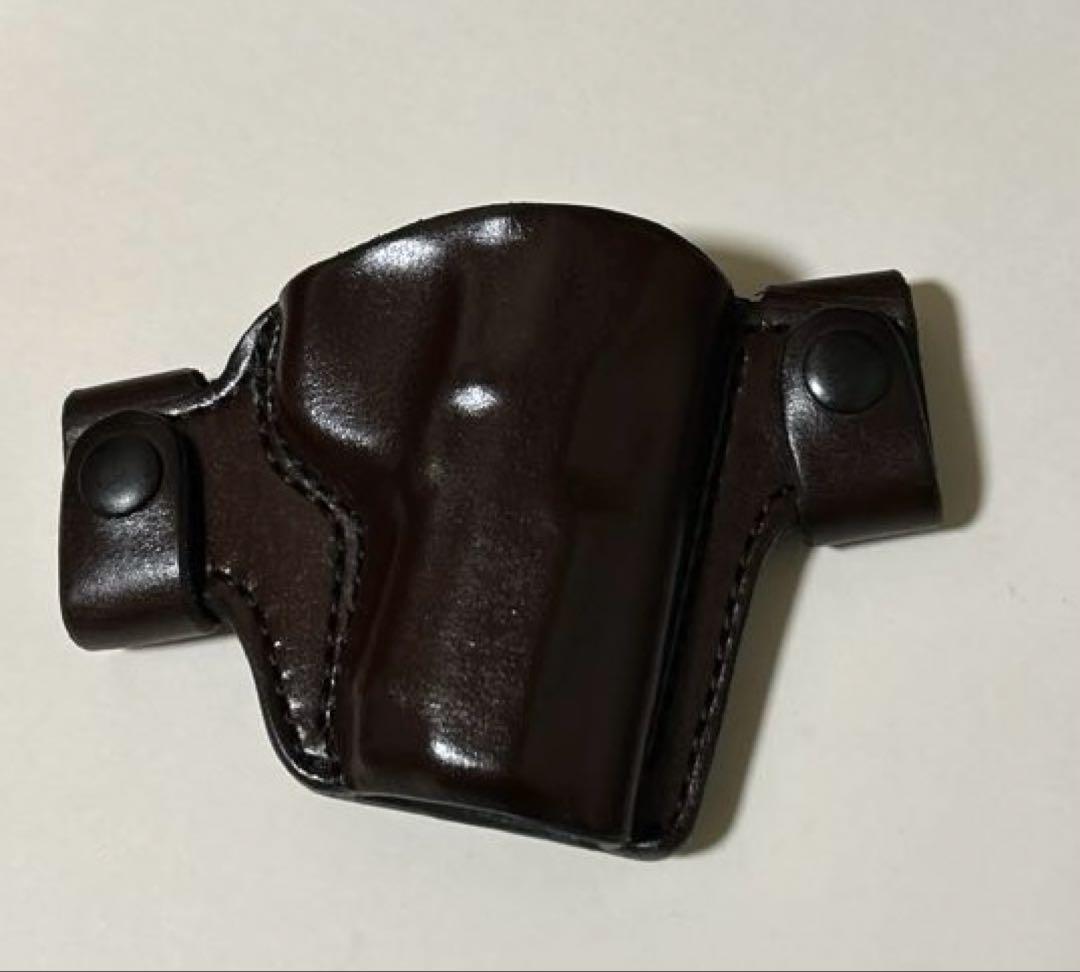 レザーホルスター