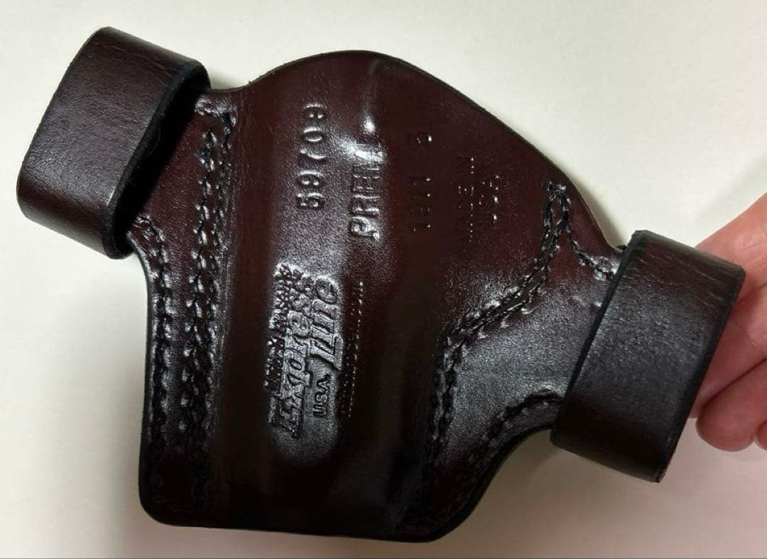 レザーホルスター