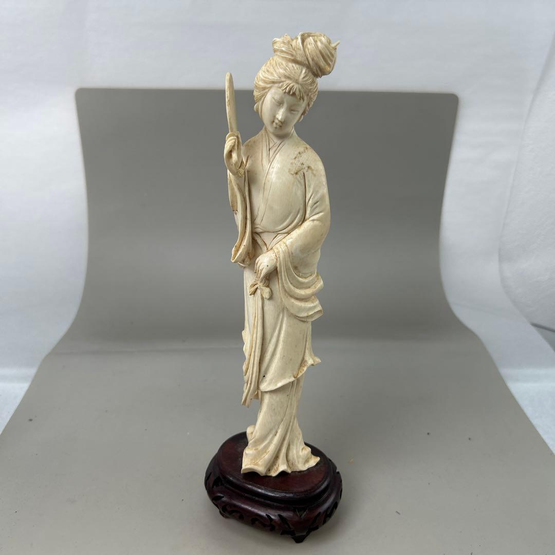 女性像 約27cm 木製台座付きB011