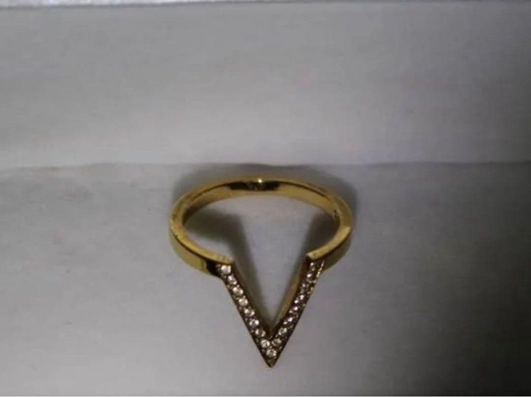 スワロフスキー Swarovski 『Delta リング』 指輪 5184581 - メルカリ