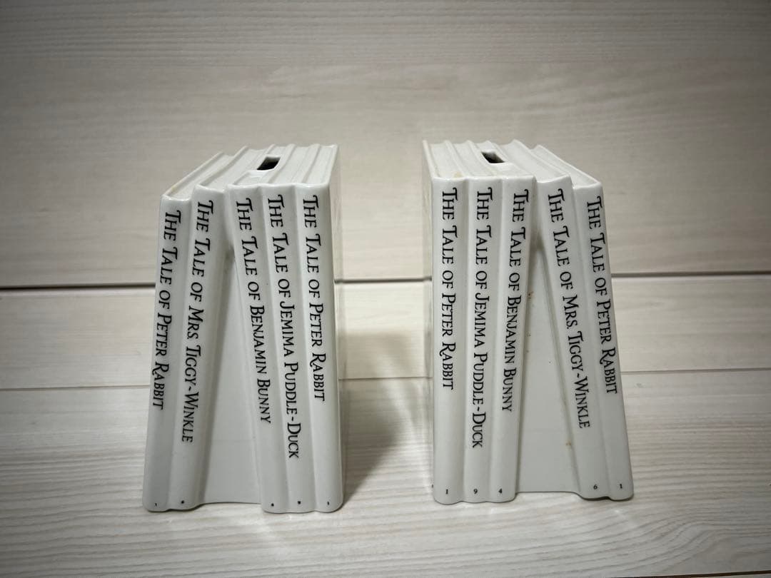 ウェッジウッド ピーターラビット ブック型　 貯金箱　ブックエンド