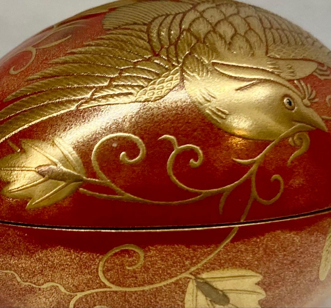 B553b「鳳凰 香合」他喜翁作 共箱 朱漆塗 金蒔絵 金梨地 畦地