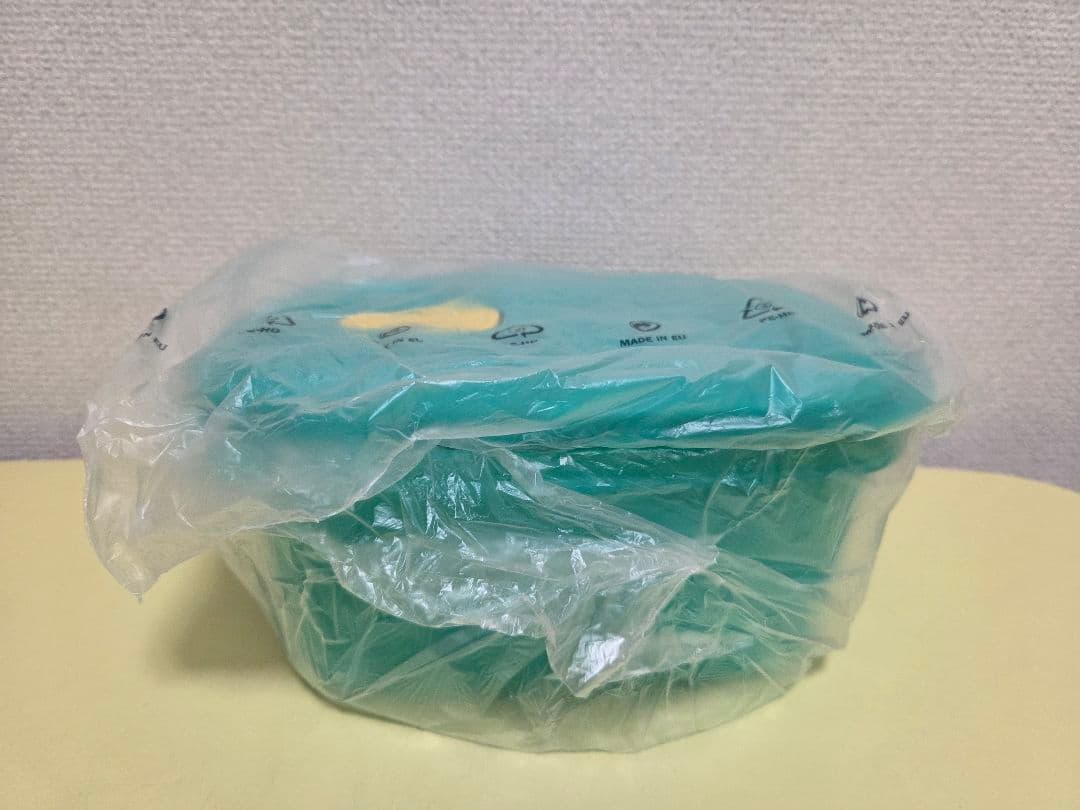 【新品・未使用】タッパーウェア クリスタルウェーブ 4個セット