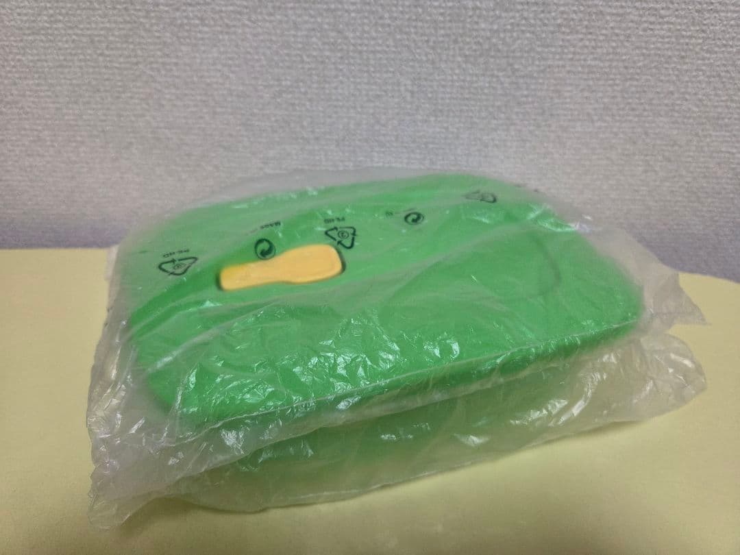 【新品・未使用】タッパーウェア クリスタルウェーブ 4個セット