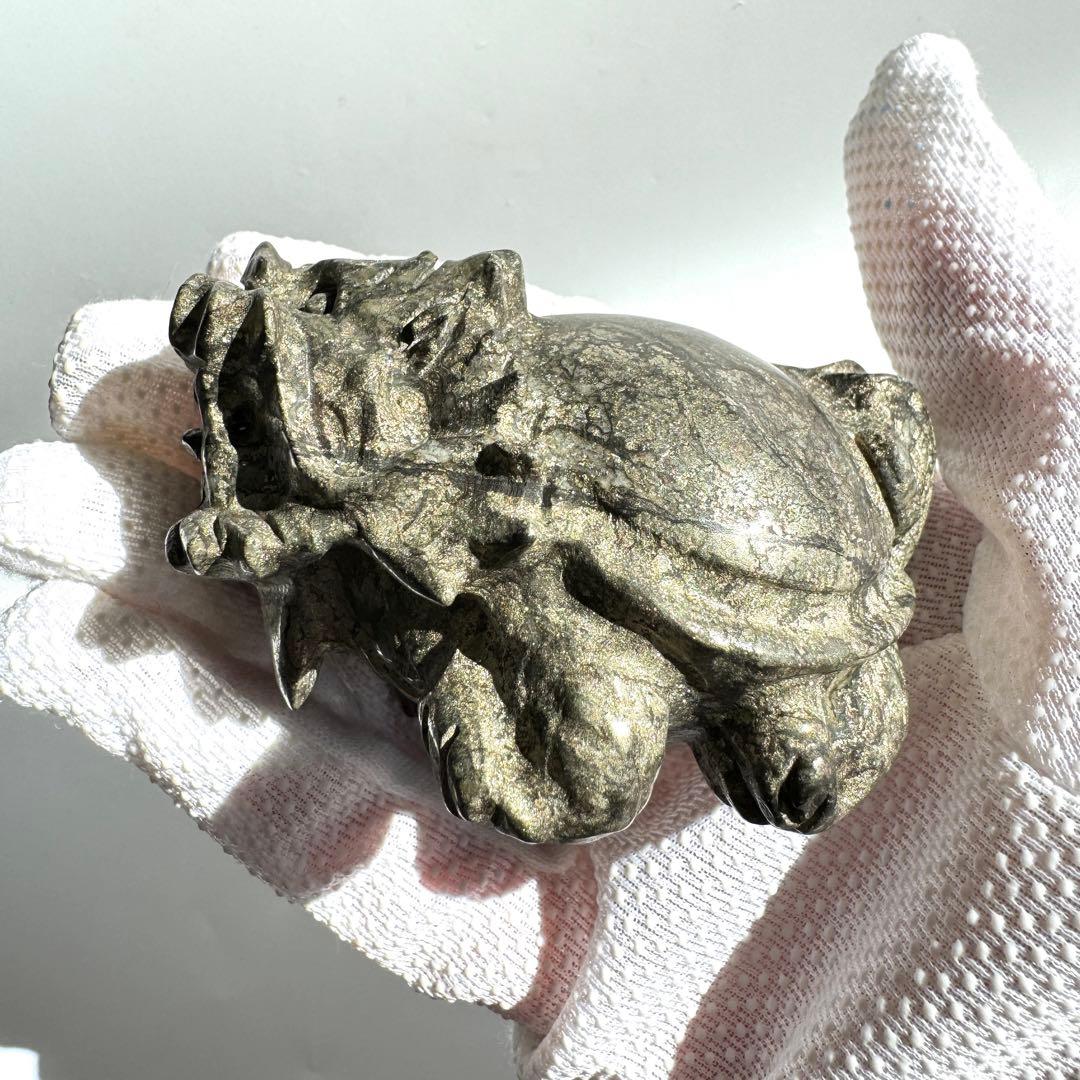 パイライト 黄鉄鉱 天然石 手彫り 龍亀