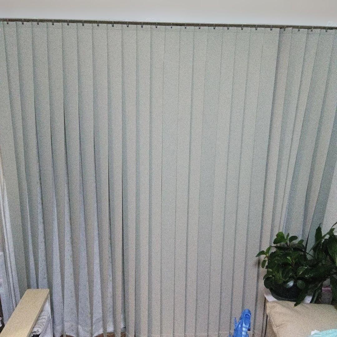 タチカワ バーチカルブラインド ホワイト 実測で 幅1830✕高さ1850