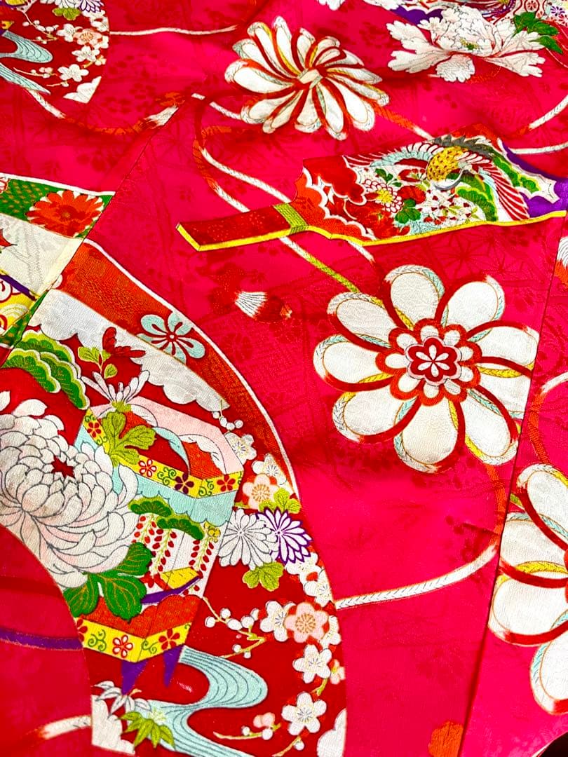正絹 アンティーク着物 レトロ着物 ☆羽子板 地紙 七五三 【しつけ糸付】