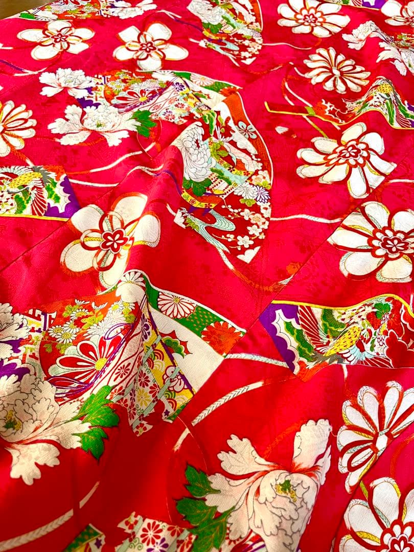 正絹 アンティーク着物 レトロ着物 ☆羽子板 地紙 七五三 【しつけ糸付】