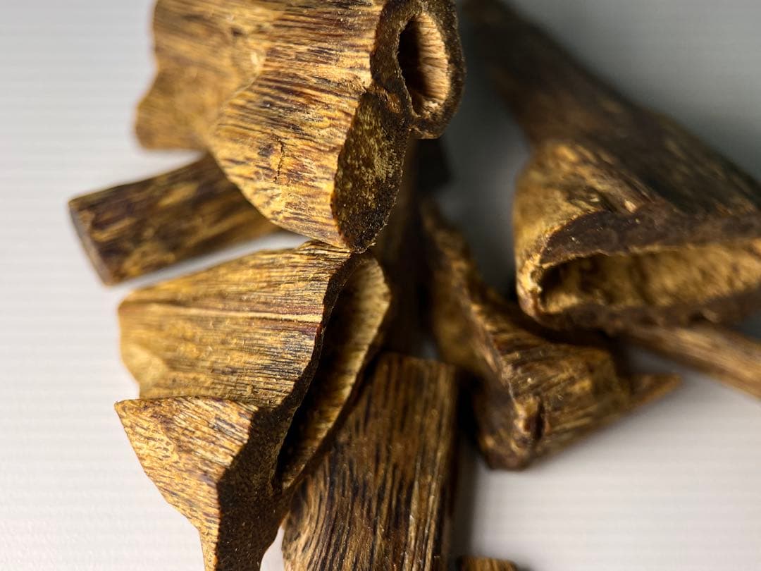 お香 天然沈香 六国五味聞香用 伽羅 香木 3ーSー10.400