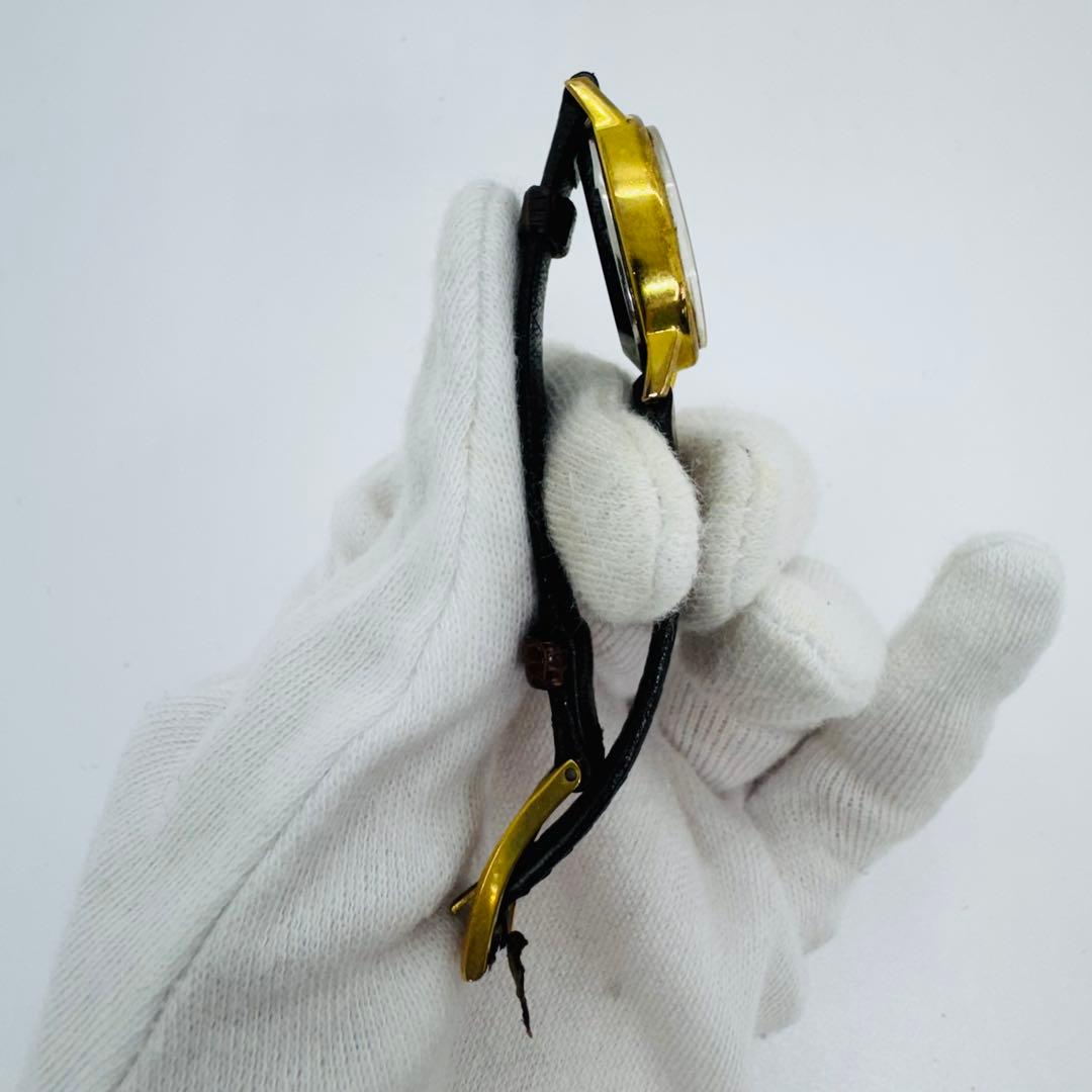 ✨OMEGA✨オメガ✨Deville✨ゴールド文字盤✨ヴィンテージ✨腕時計✨