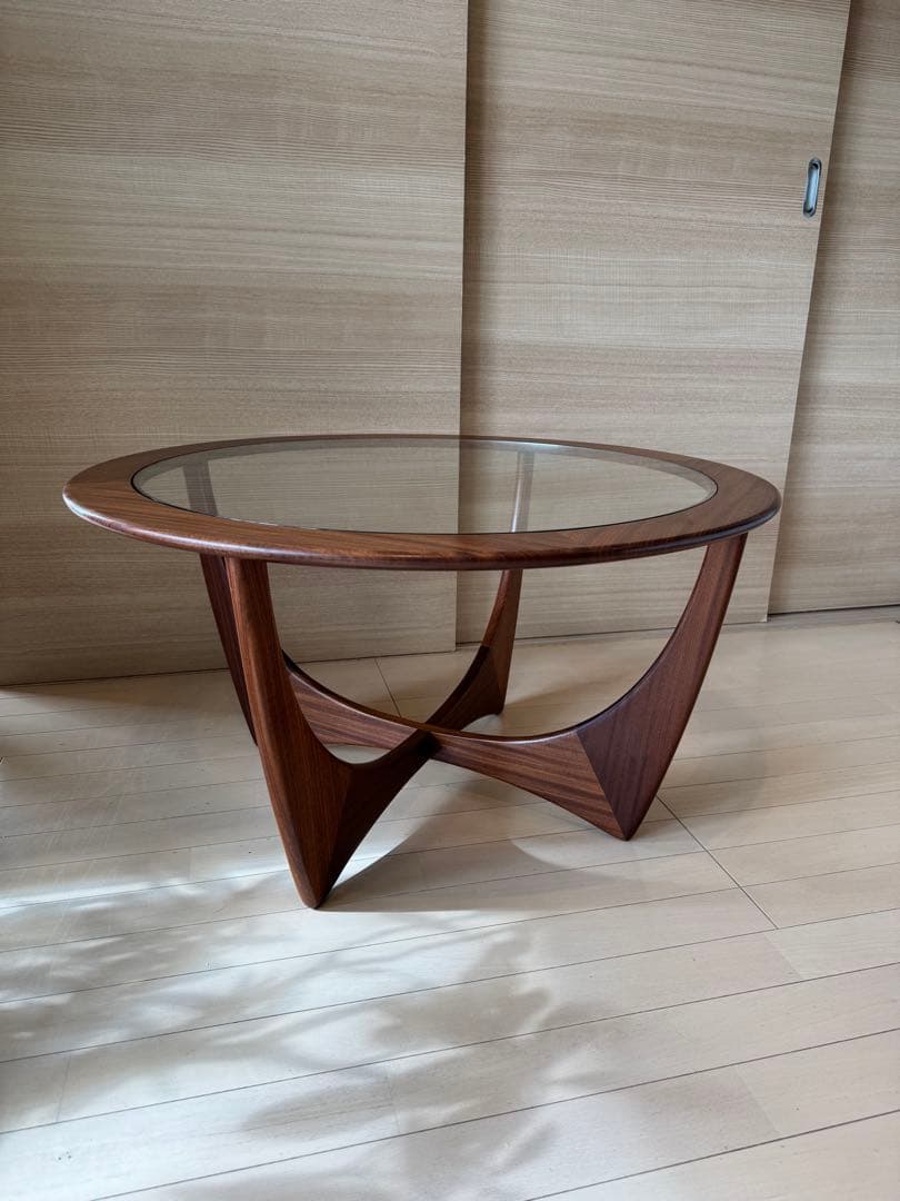 G-PLAN round glass table コーヒーテーブル