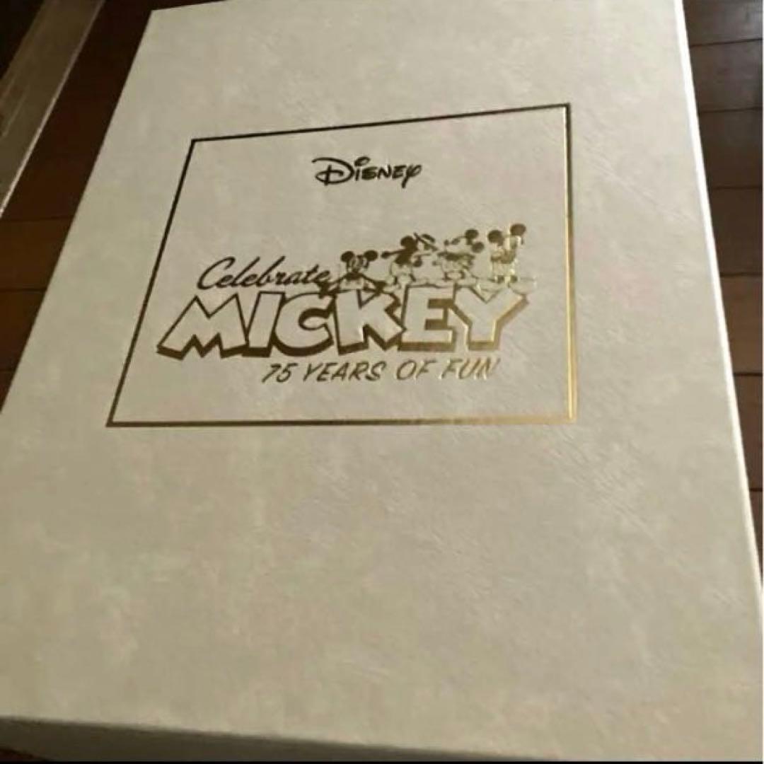 SEIKO ミッキー　75周年記念　高級置時計　シリアルNo.03！