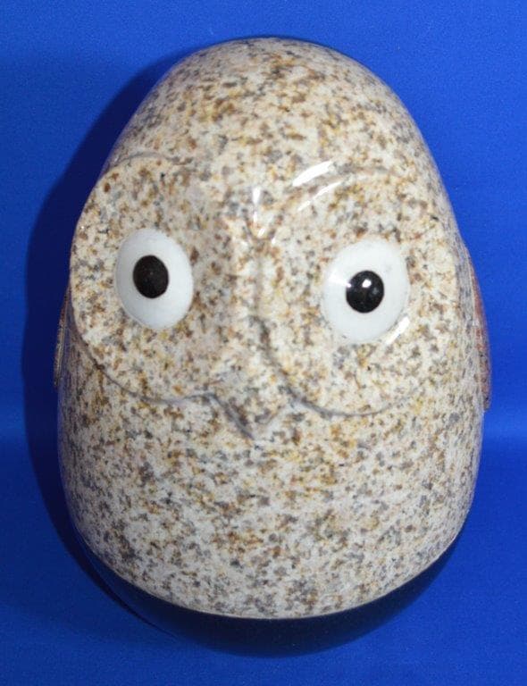 【新品】5石種 組石・黄色の卵型ふくろう 　高さ30cm