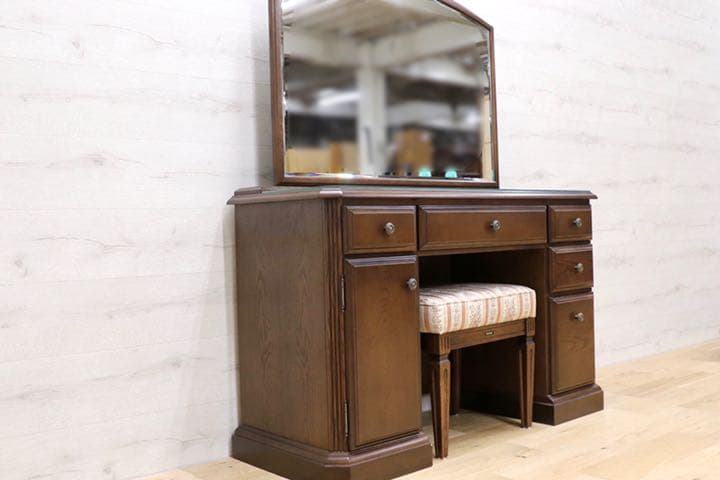 GMEK325○domani / ドマーニ カリモク最高峰 QUEENS LIF