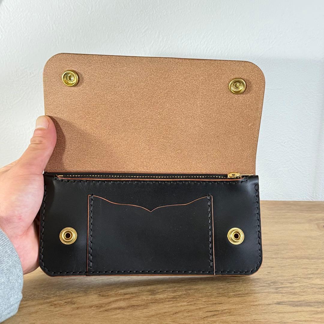 栃木レザー 茶芯 トラッカーウォレット 42talon 赤茶染色 - メルカリ