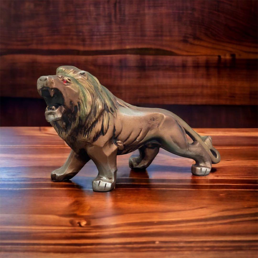 vitage 一点物 ライオンの置物 赤い目玉 タイガー金属製オブジェ