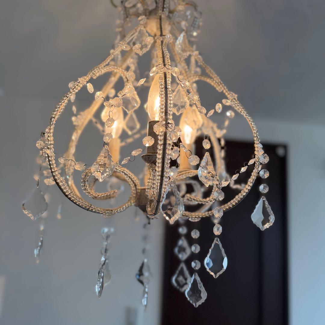 クリスタルシャンデリア 3灯 クラシック　アンティーク