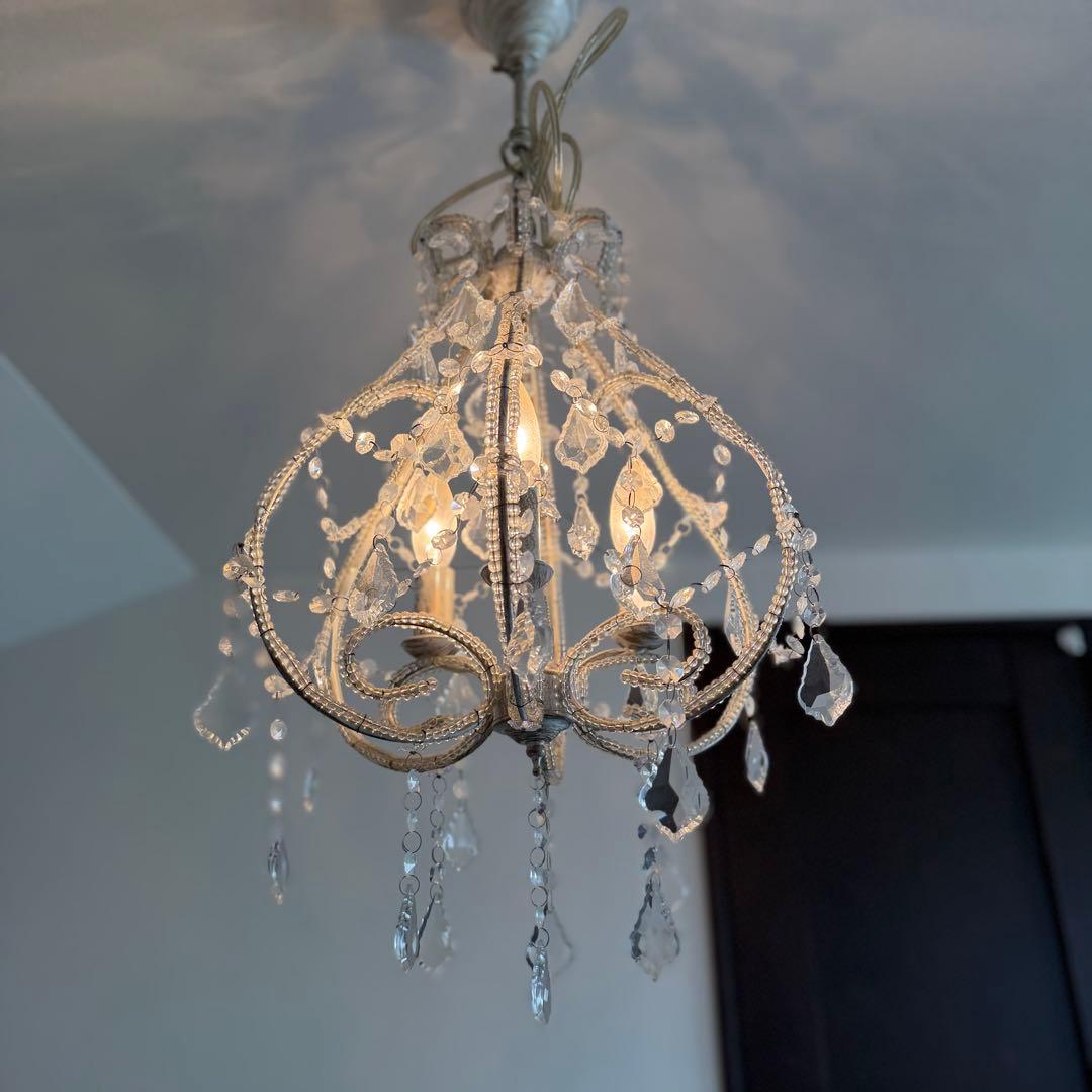 クリスタルシャンデリア 3灯 クラシック　アンティーク