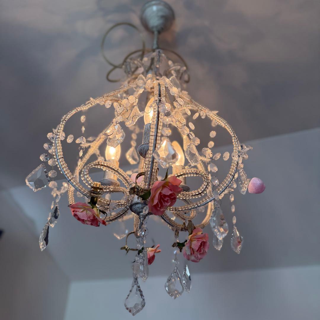 クリスタルシャンデリア 3灯 クラシック　アンティーク