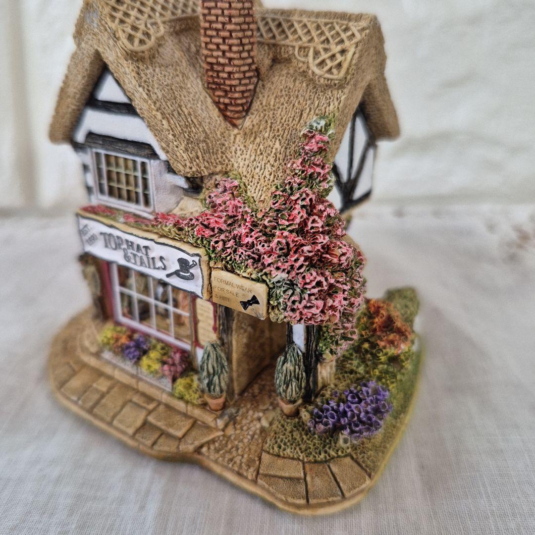 リリパットレーン　TOP HAT &　TAILS