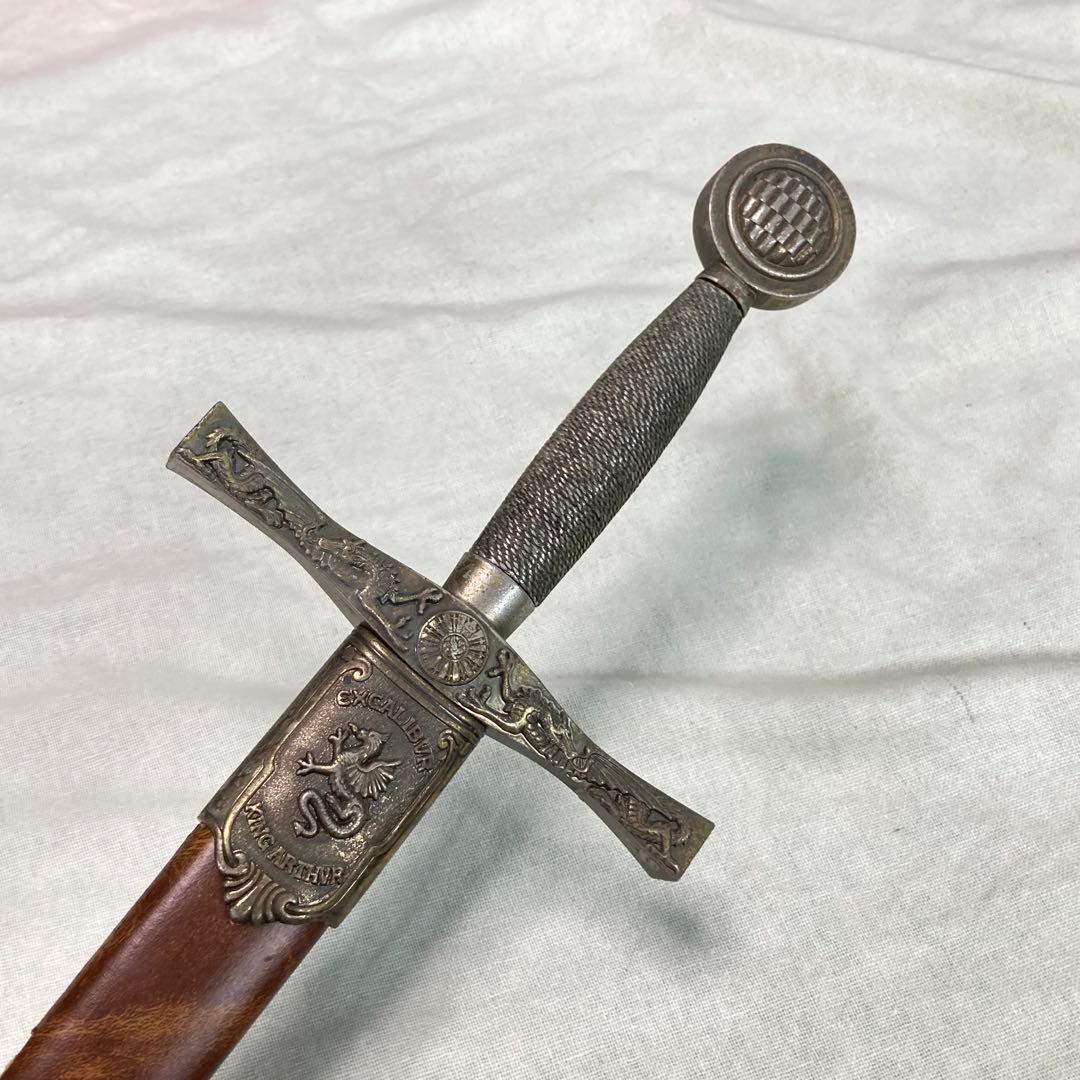 西洋剣 エクスカリバー 模造刀 金属製 実物大 1/1 レプリカ 壁飾り