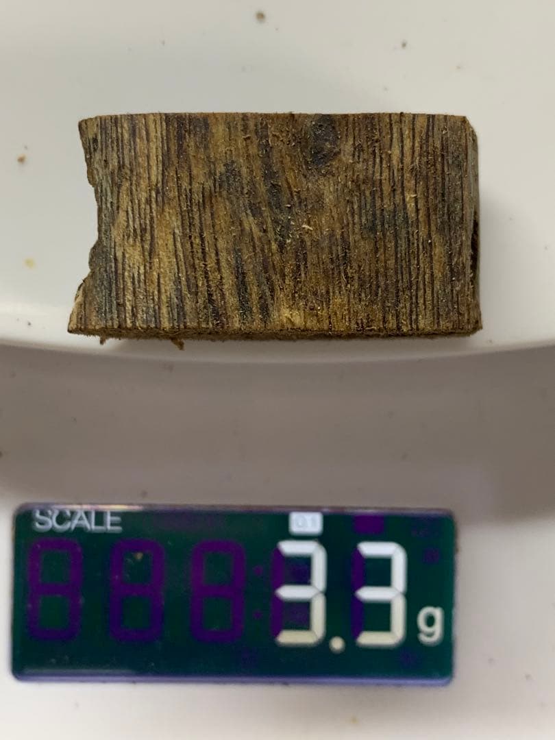極上黒伽羅 沈香原木 香木 重さ:3.3g