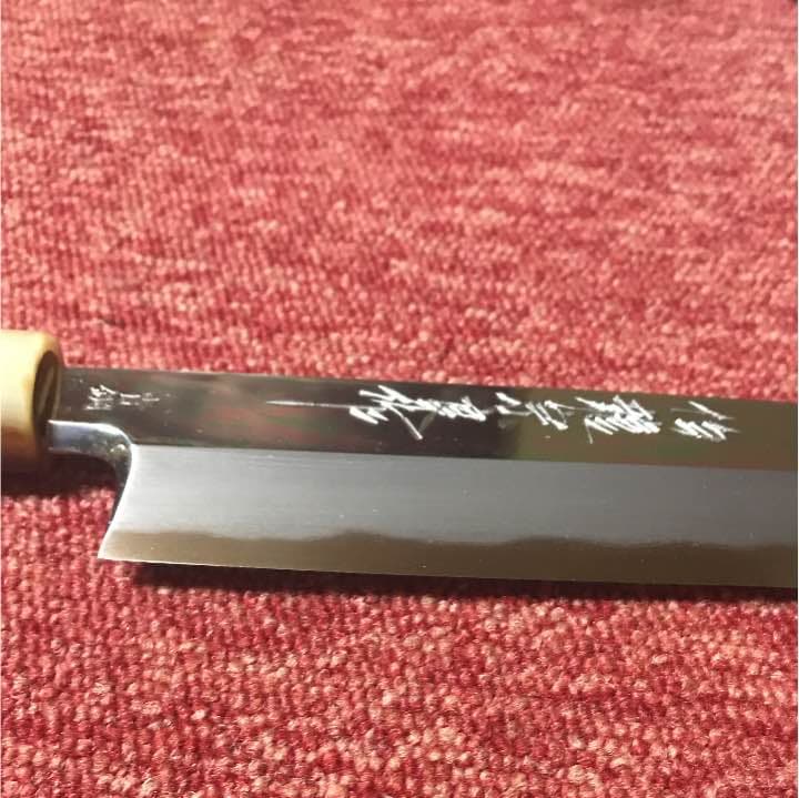 柳包丁の青鋼になります、鏡面仕上げです