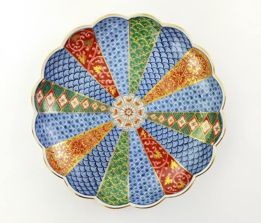 値下げ　新品　林九郎窯　菊割花地紋 ８号皿 盛皿 24.3cm 波佐見焼 ①