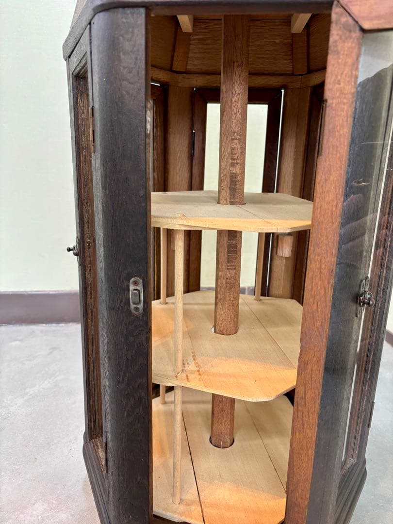 回転式 ヘキサゴン(六角形） ガラスケース 木製 アンティーク 6扉 3棚