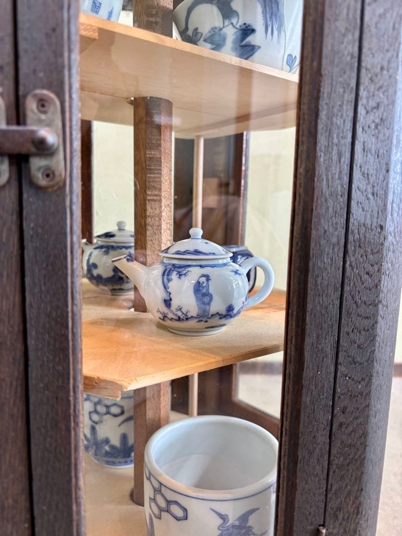 回転式 ヘキサゴン(六角形） ガラスケース 木製 アンティーク 6扉 3棚