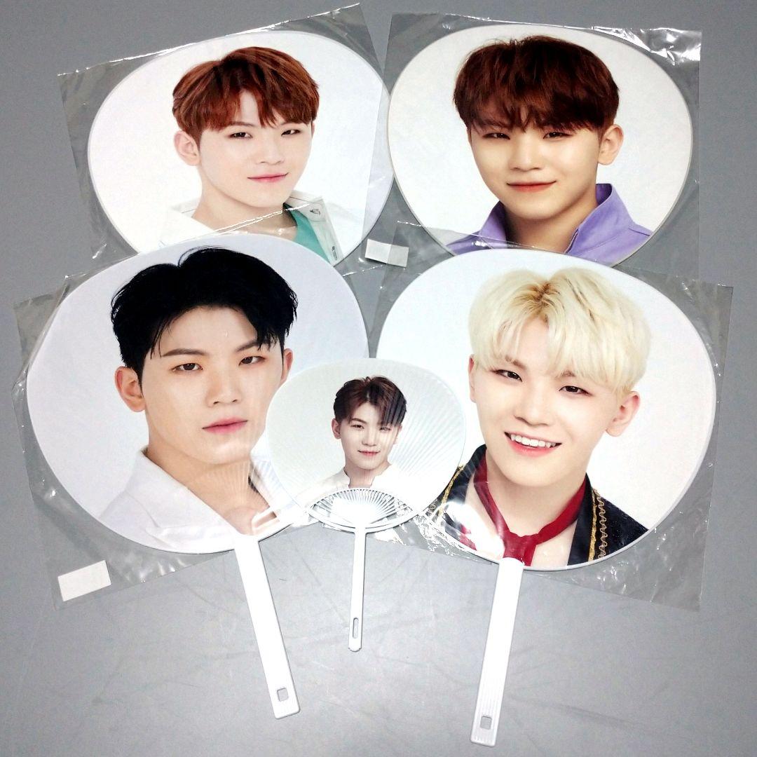 SEVENTEEN 公式うちわ ウジ 5つセット WOOZI セブチ 団扇 - メルカリ