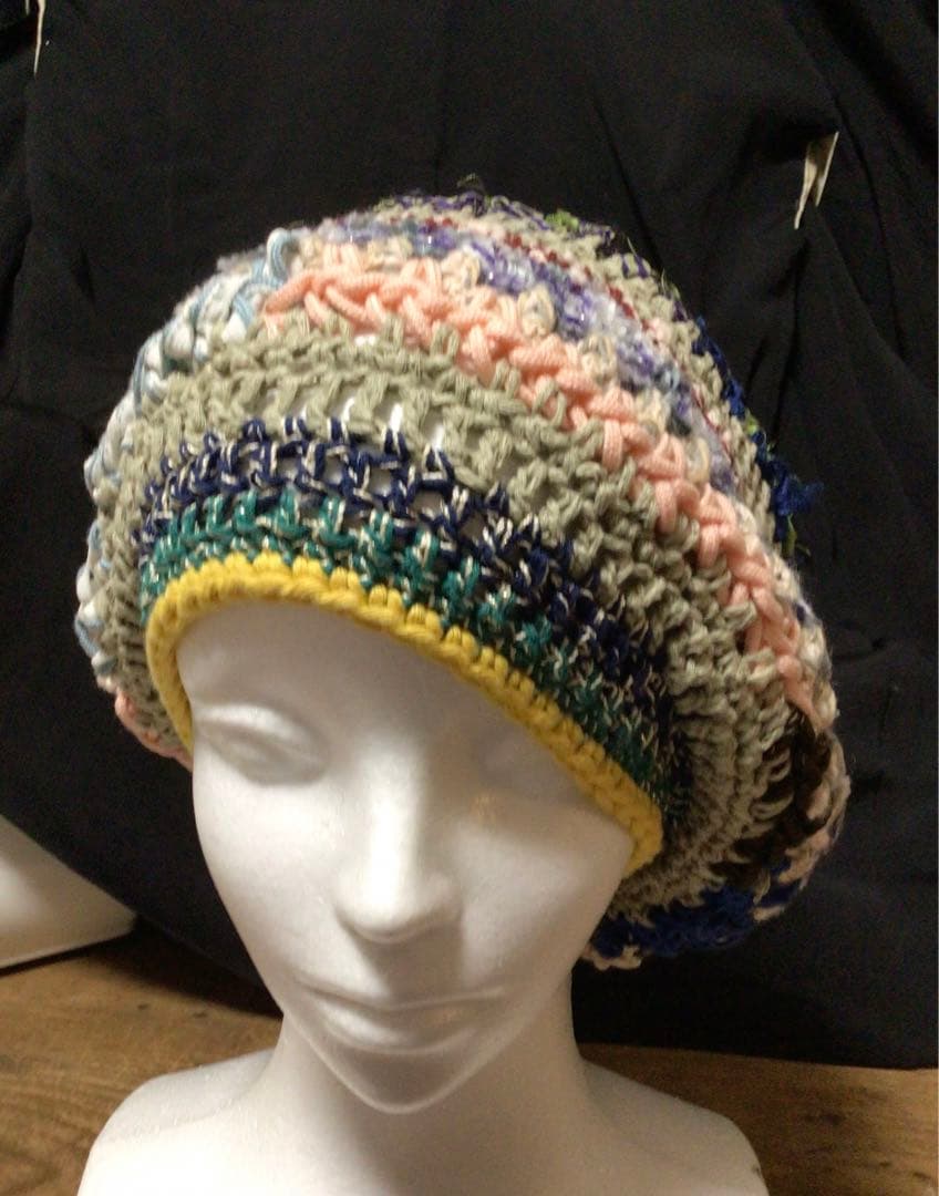 手作りニット帽　ドレッド　ビーニー　ベレー帽　シルクリボン　ブレード