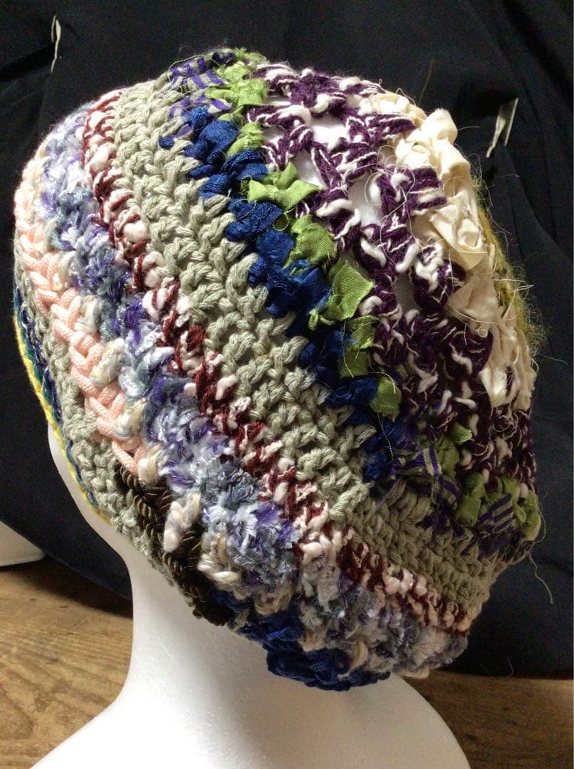 手作りニット帽　ドレッド　ビーニー　ベレー帽　シルクリボン　ブレード