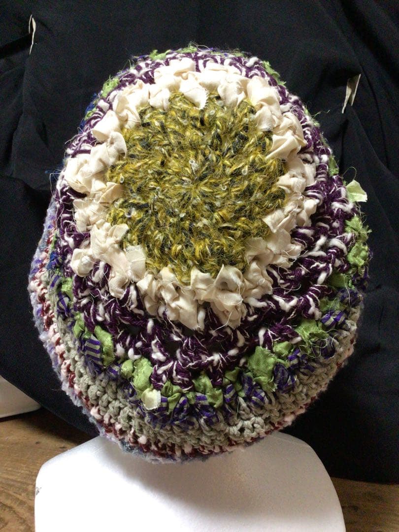 手作りニット帽　ドレッド　ビーニー　ベレー帽　シルクリボン　ブレード