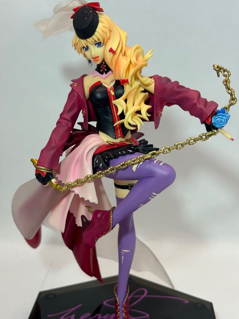 HGデュランダルバルキリー＋シェリル&ランカ〜サヨナラノツバサ〜　塗装完成品