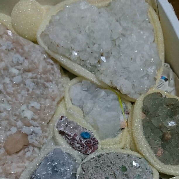 ★本物！原石詰め合わせ★１㎏