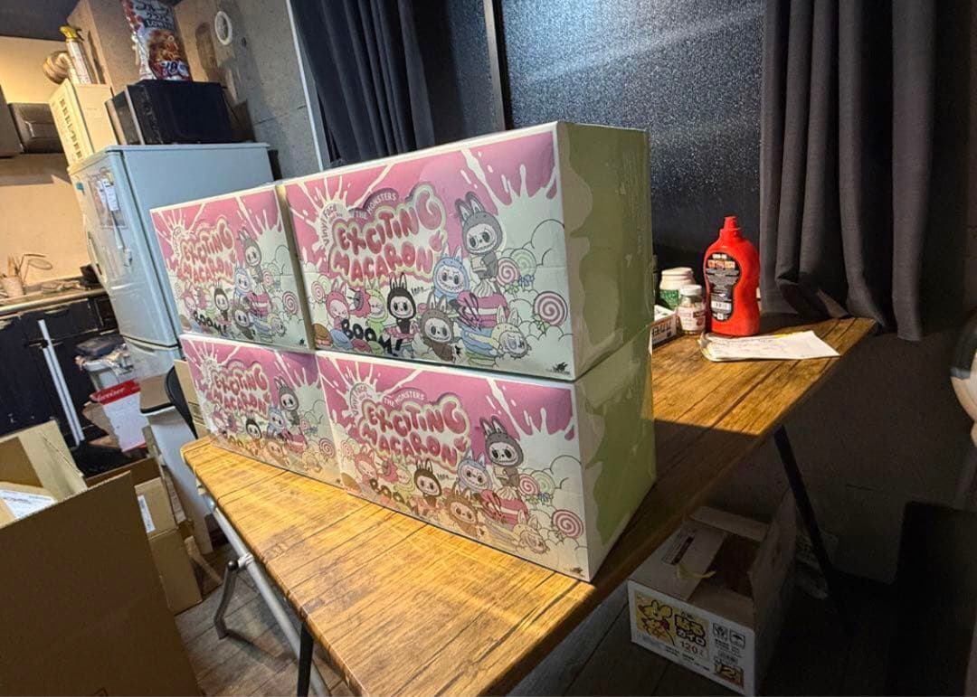 4箱　POPMART MONSTERS Exciting Macaron ラブブ