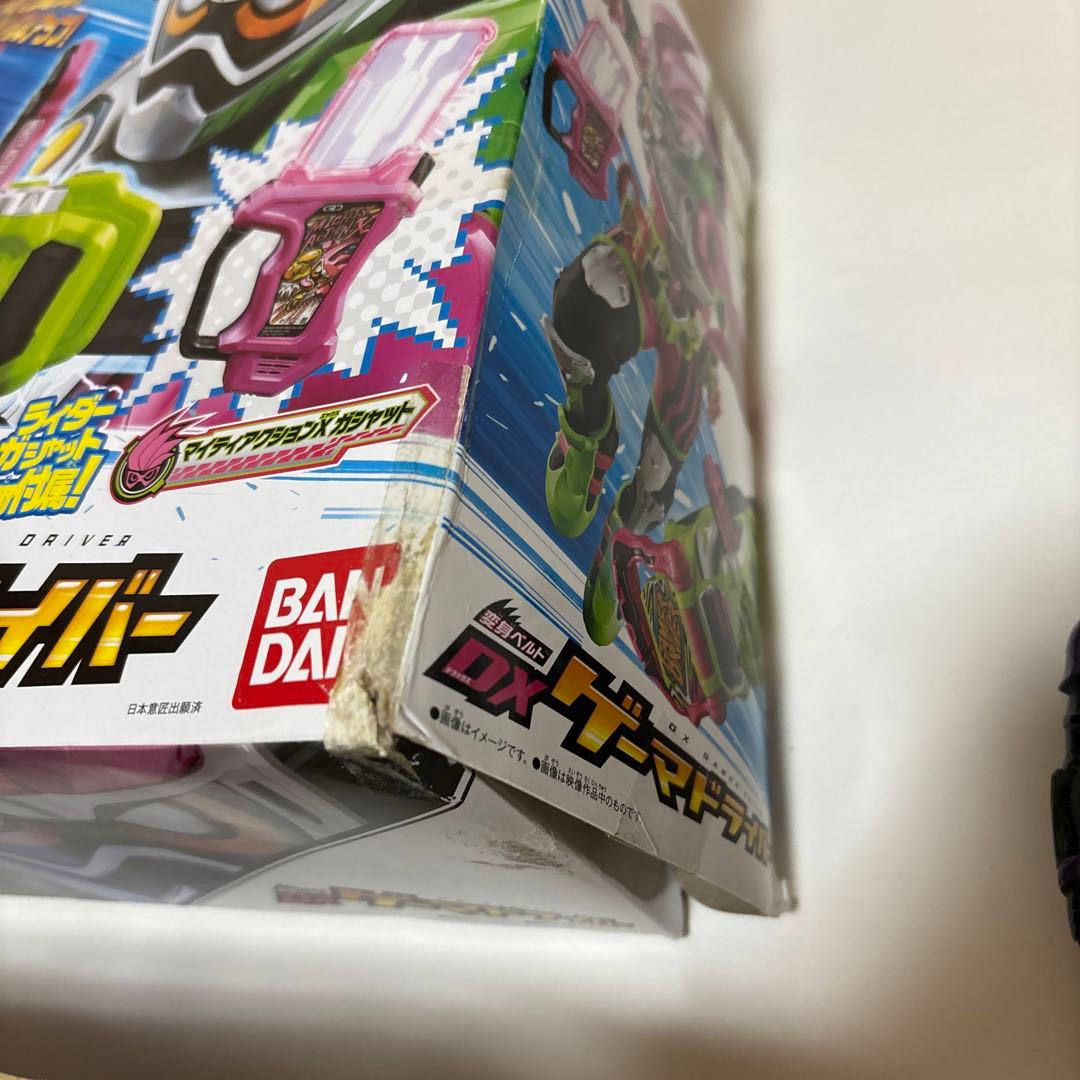 仮面ライダーエグゼイド】 変身ベルト DXゲーマドライバー ガシャット