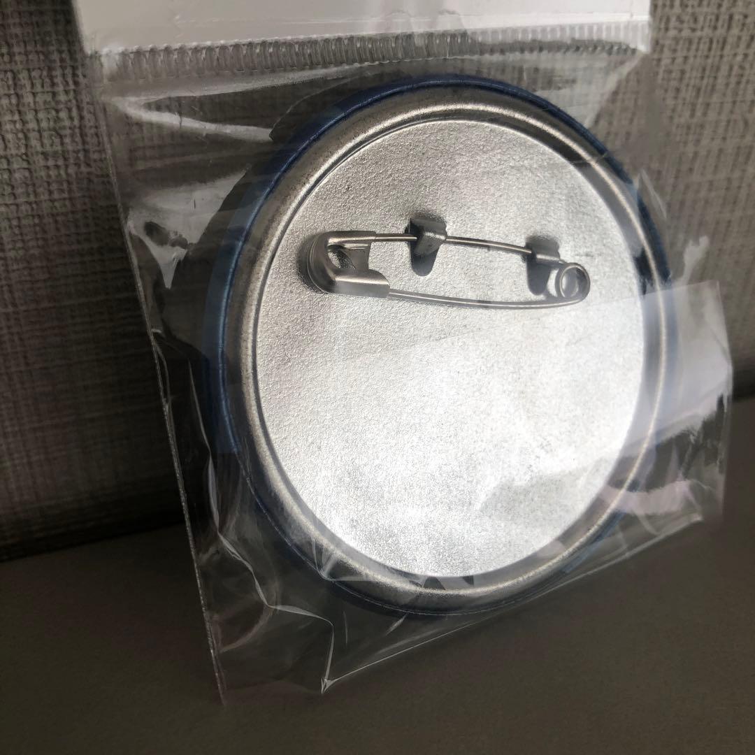 名探偵コナン 工藤新一 缶バッジ 黒衣の騎士 - メルカリ