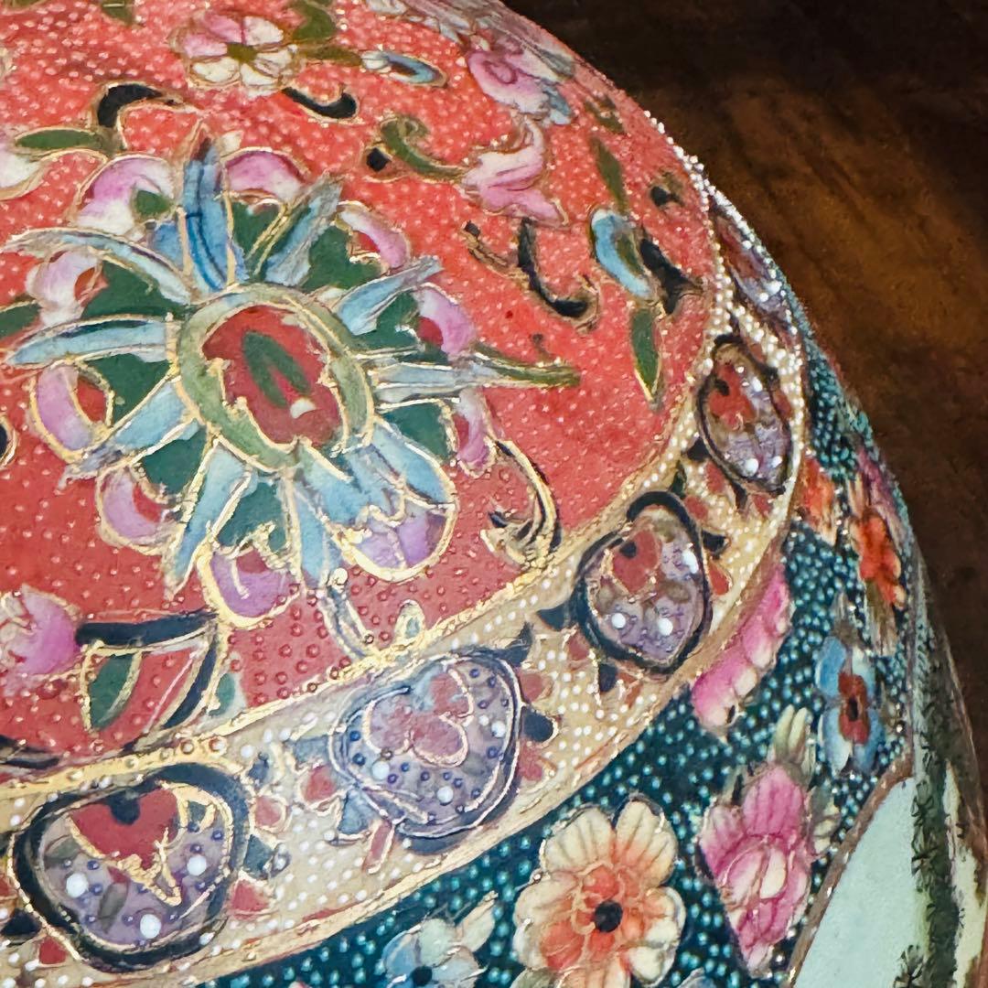 輸出薩摩　豪華絢爛　薩摩焼　金襴手遊女図 卵型置物 床飾物 古美術品