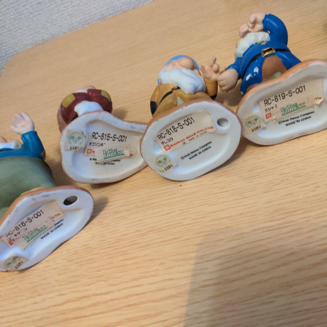 ディズニー　白雪姫と7人の小人　 Sankyo Shoji 置物