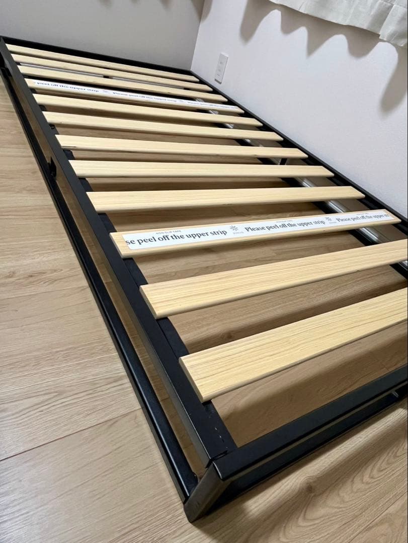 【良品】ZINUS Joseph メタルベッド　シングル　ブラック