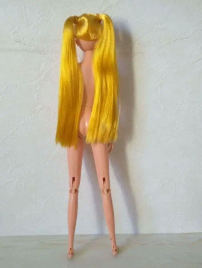 ♥箱無し新品♥ノアドロームエイティーンジェニーイエローツインテール可動ボディー