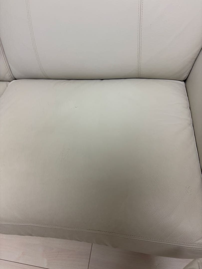 ニトリ　ホワイトレザー 2人掛けソファ