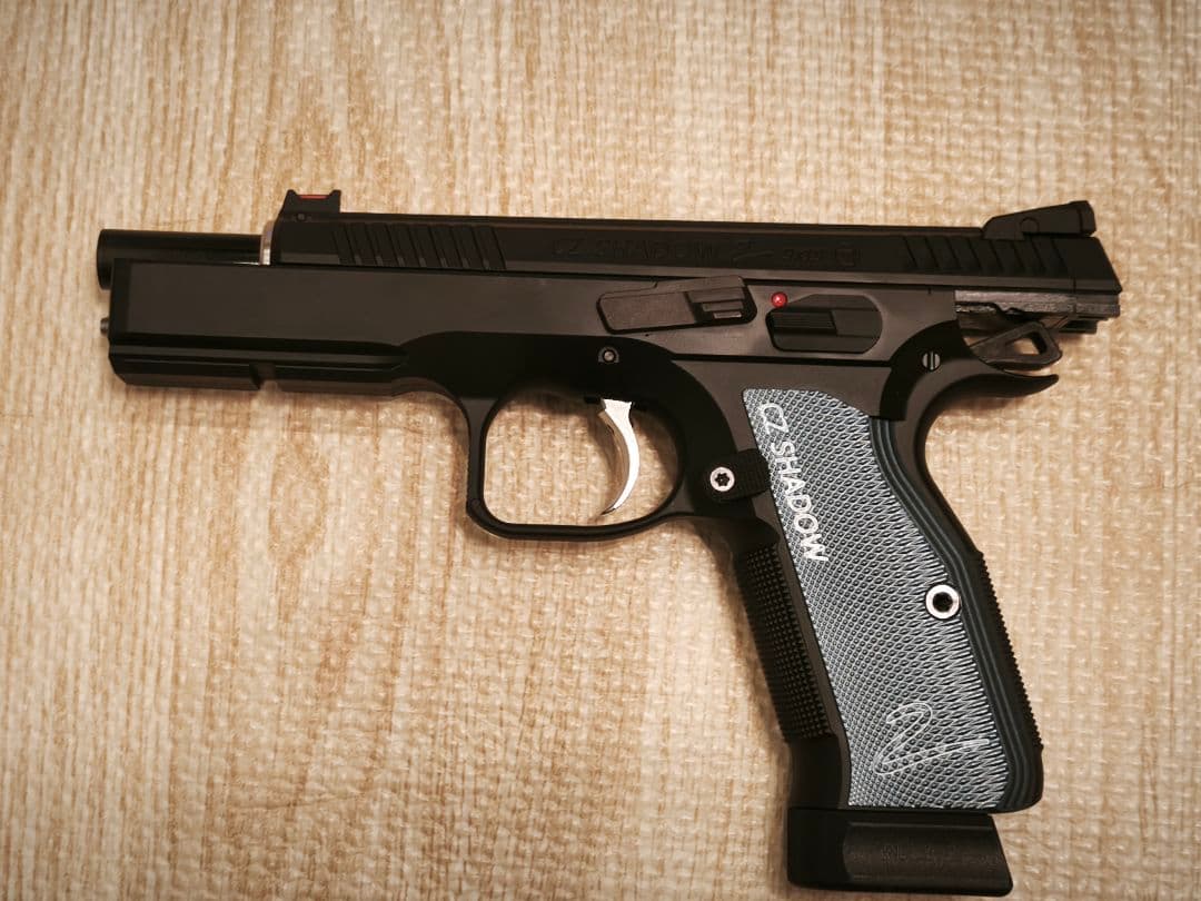 Carbon8 CZ SHADOW2 co2ガスガン