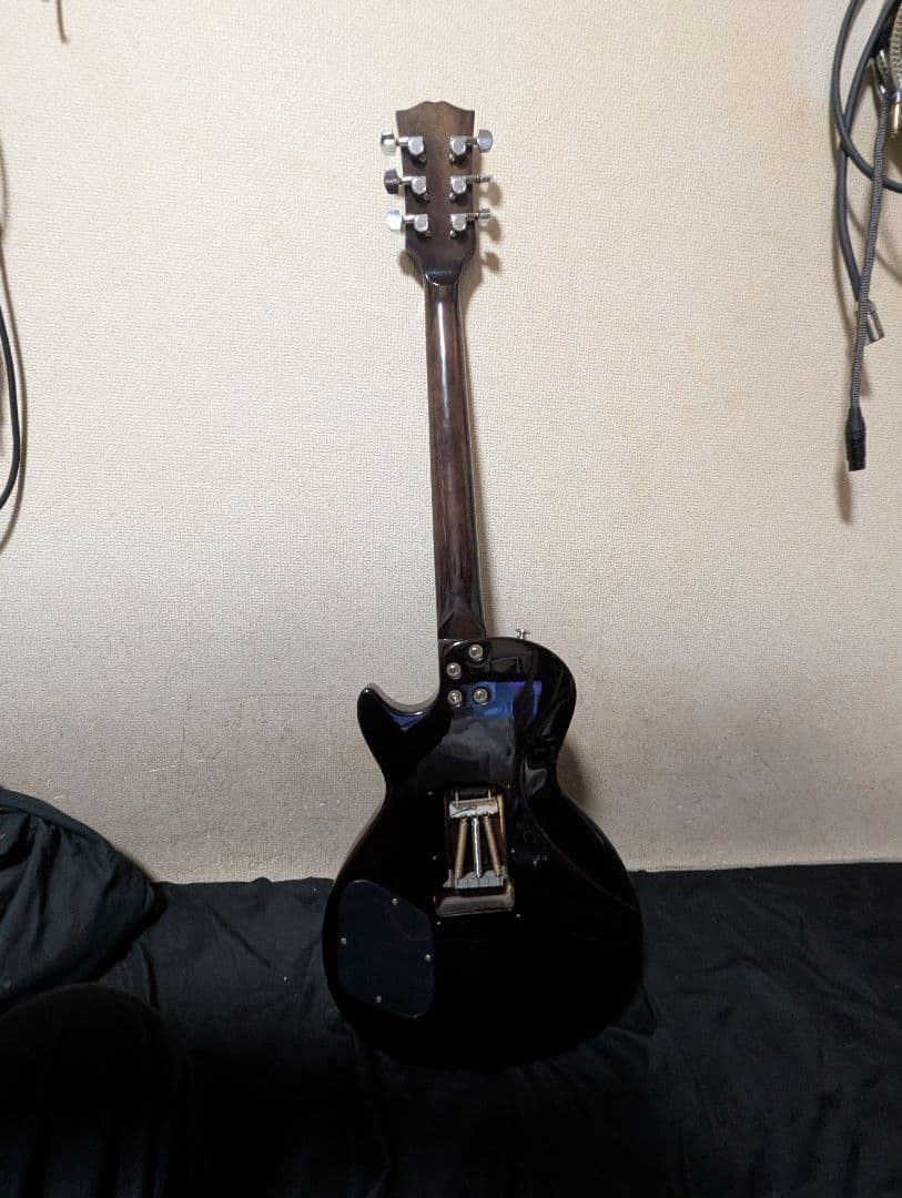 レア Grassroots by ESP フロイドローズ 搭載 レスポール - メルカリ