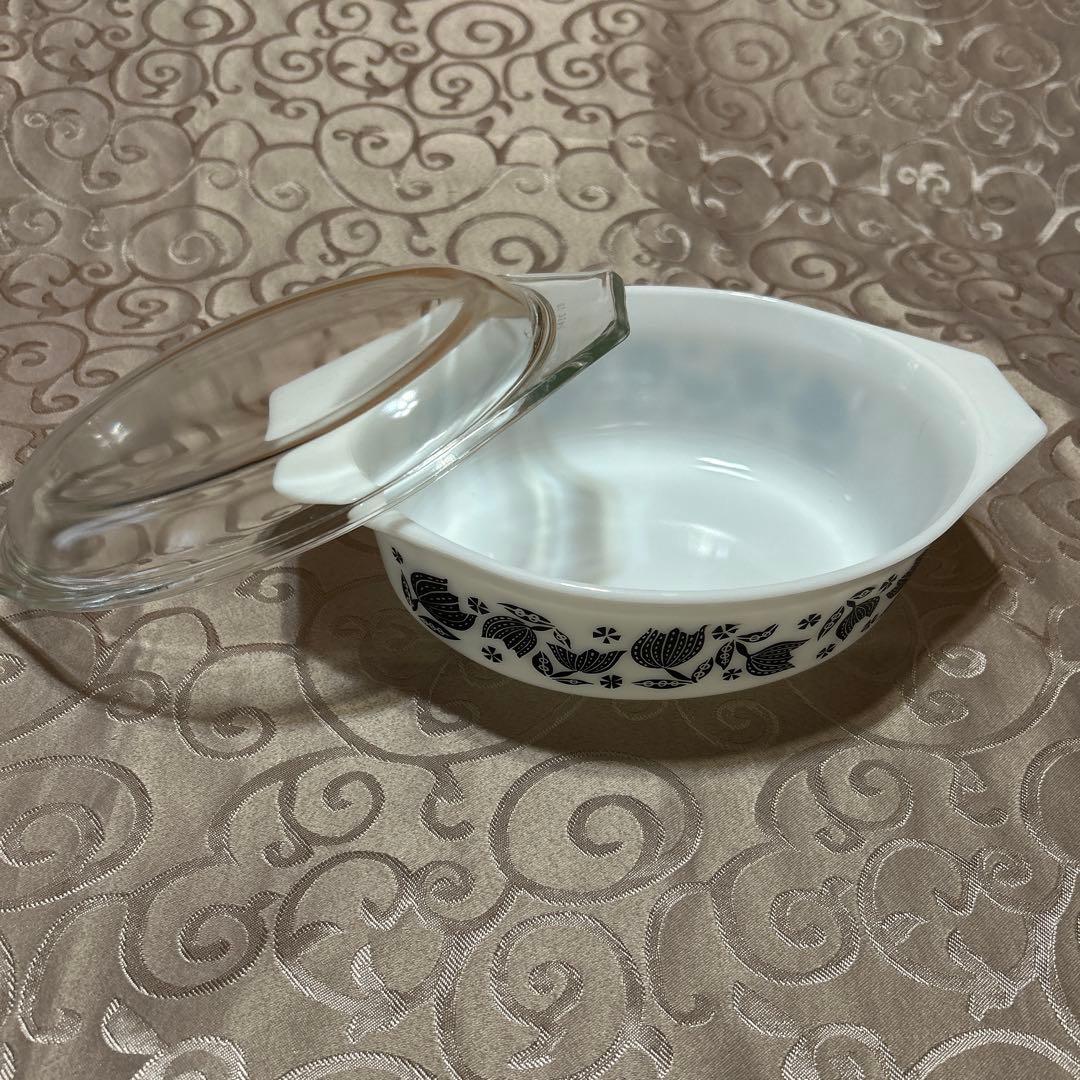 Pyrex キャセロール　アメリカヴィンテージ　ブラックチューリップ柄
